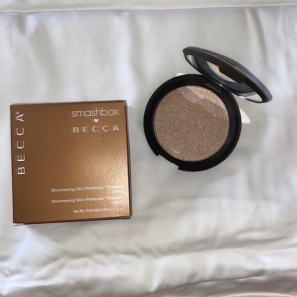 Smashbox Becca Shimmering Skin Perfector Pressed Highlighter - OPAL - Picture 3 of 9